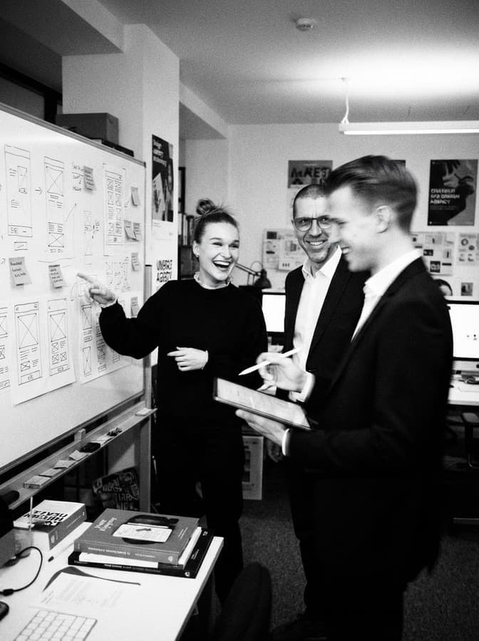 Das Team von Extra & Bold im Studio